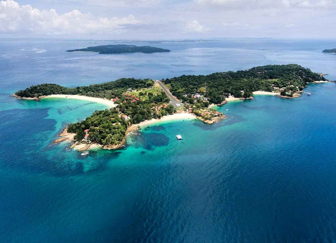 Contadora view
